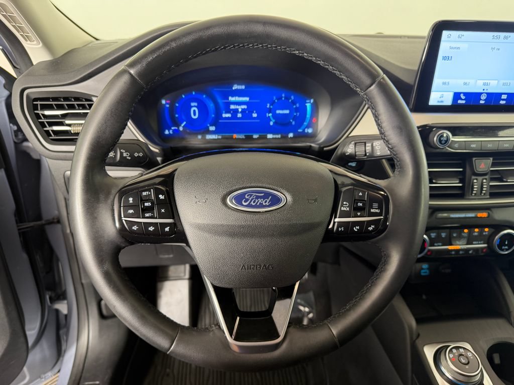 Used 2022 Ford Escape SEL w/ Technology Package AWD/4WD image 11