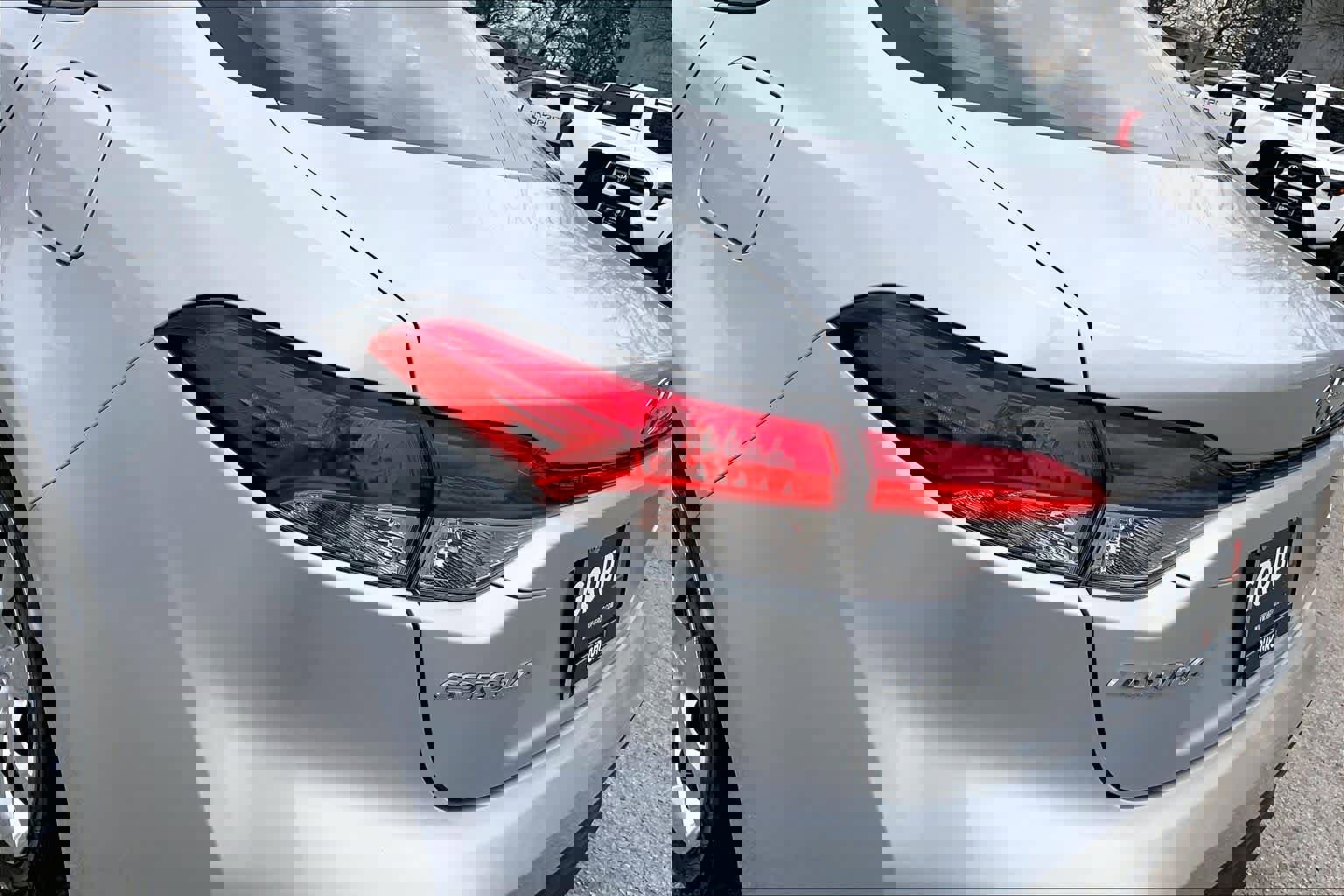 Used 2024 Toyota Corolla LE image 28