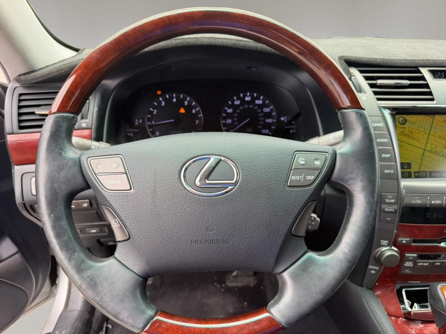 Used 2008 Lexus LS 460 L w/ Preferred Accessory Pkg RWD image 21