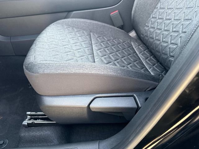 New 2026 Nissan Kicks SV image 19