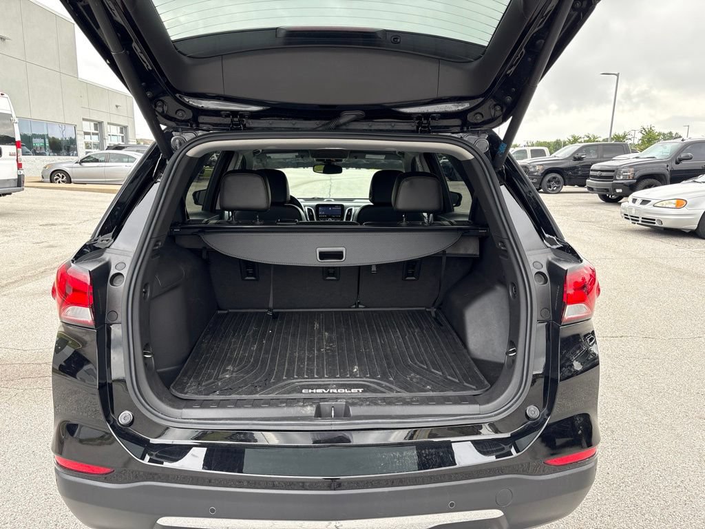 Used 2024 Chevrolet Equinox Premier FWD image 11