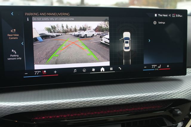 Used 2025 BMW 330i xDrive Sedan w/ M Sport Package image 19