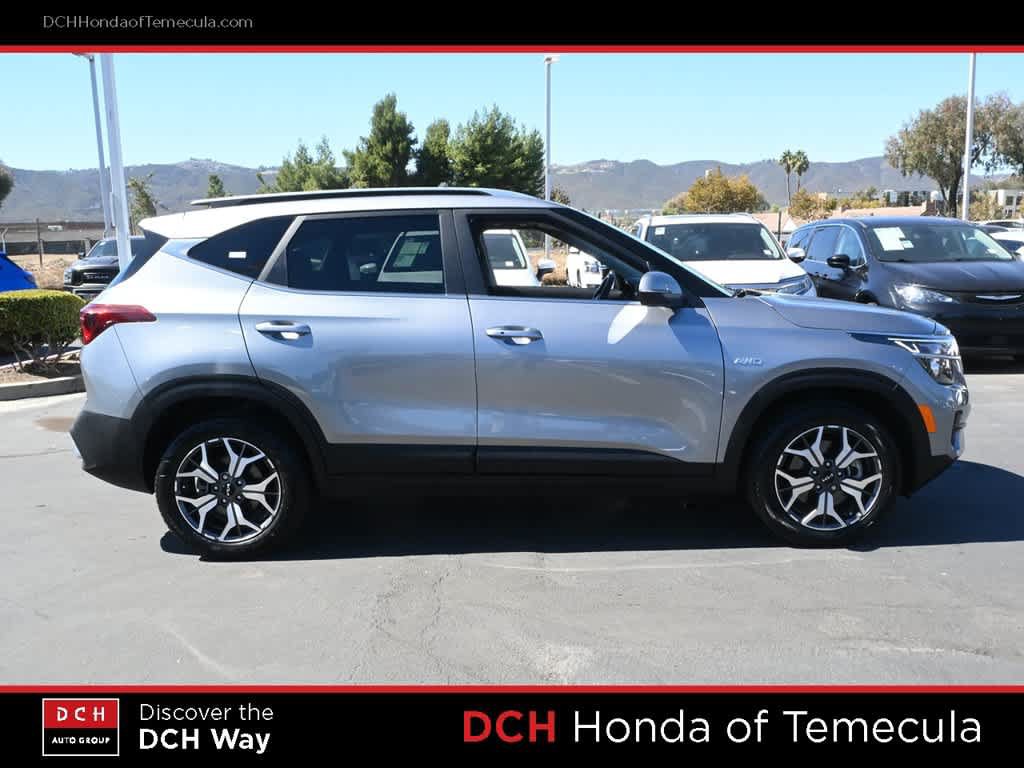 Used 2022 Kia Seltos EX AWD/4WD image 5