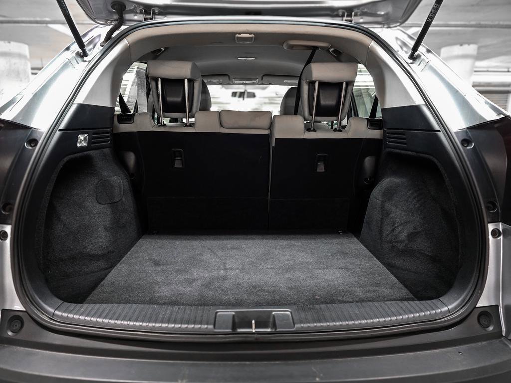 Certified 2021 Honda HR-V LX image 9