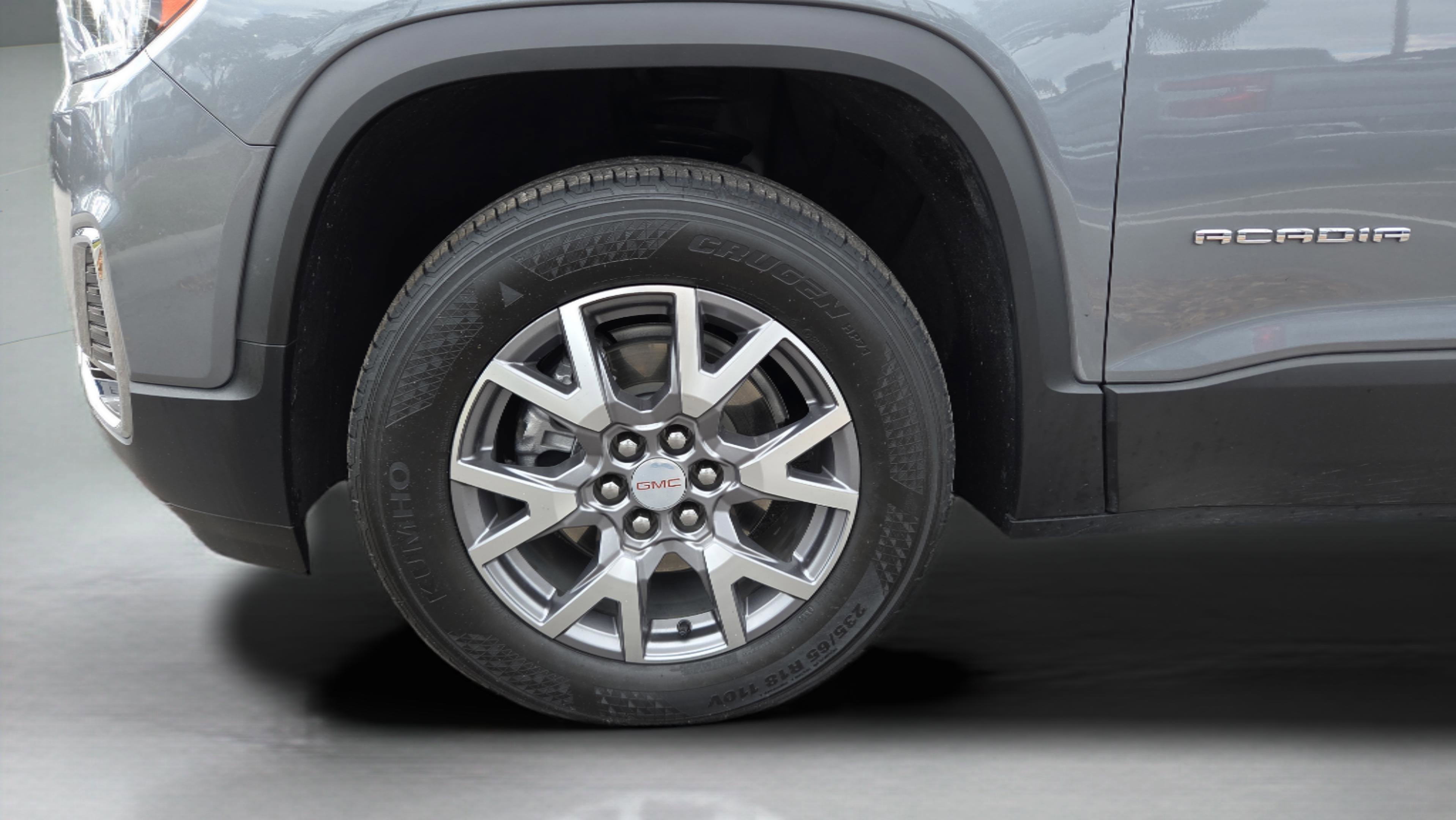 Used 2022 GMC Acadia SLT w/ Technology Package image 32