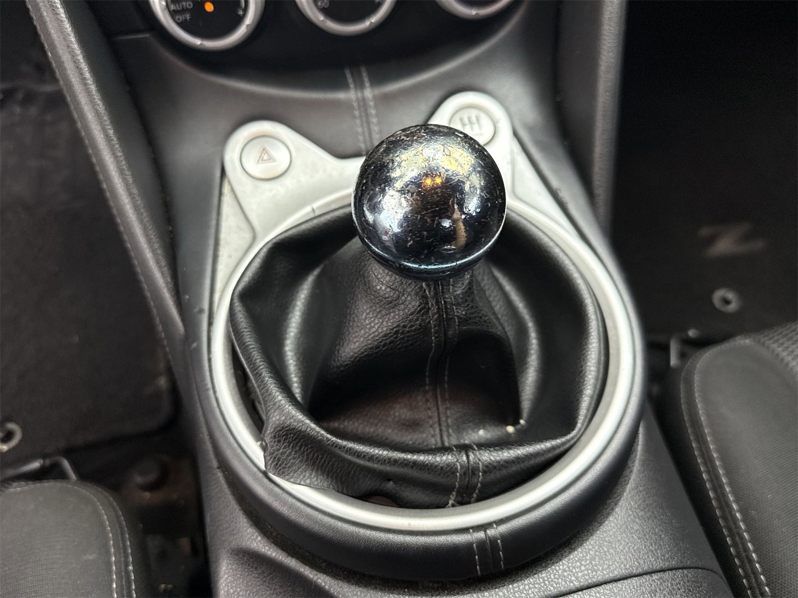 Used 2016 Nissan 370Z w/ Sport Package image 28