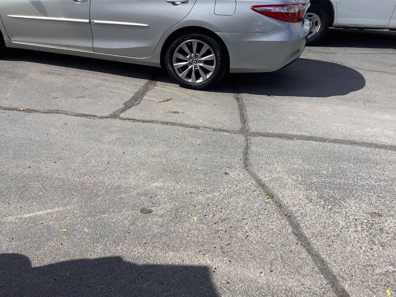 Used 2017 Toyota Camry XLE FWD image 16