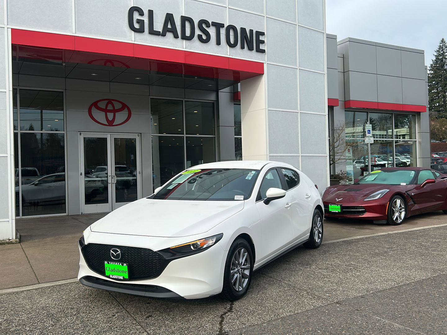 Used 2022 MAZDA MAZDA3 s image 1