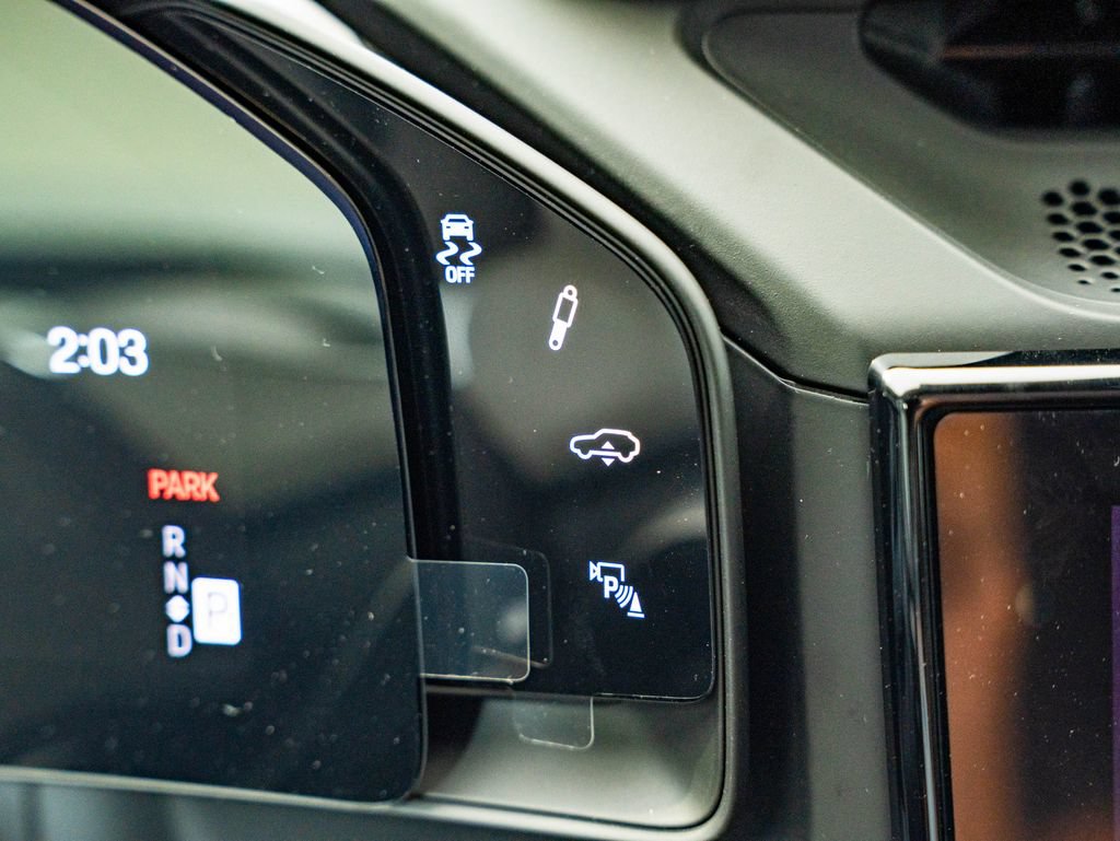 New 2026 Porsche Cayenne Electric AWD/4WD image 25