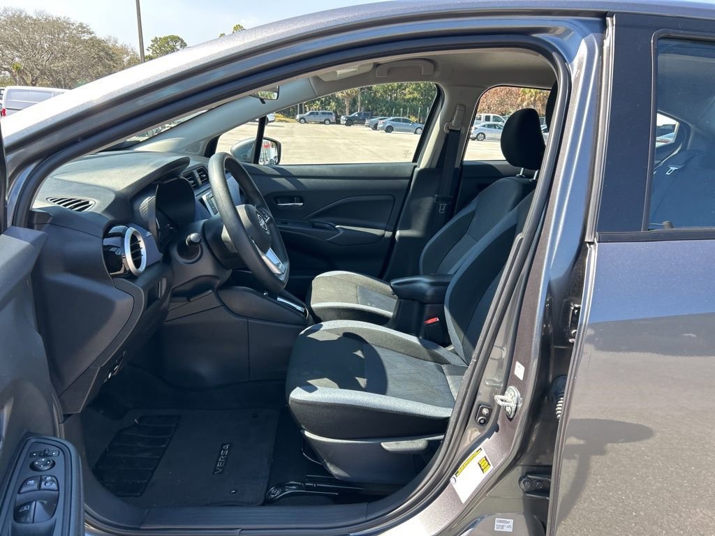 Certified 2024 Nissan Versa SV w/ Trunk Package image 17