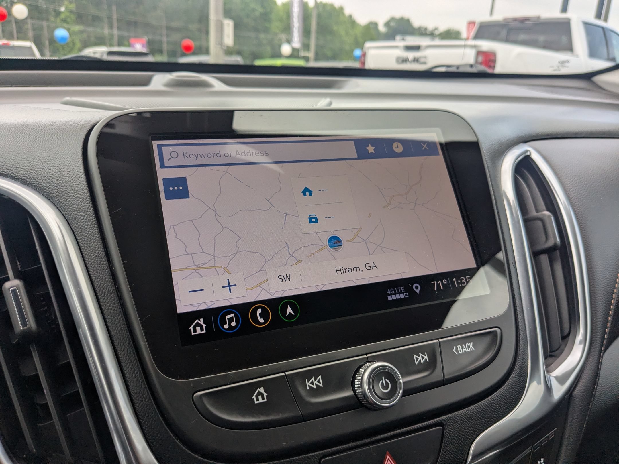 Used 2021 Chevrolet Equinox Premier FWD image 17