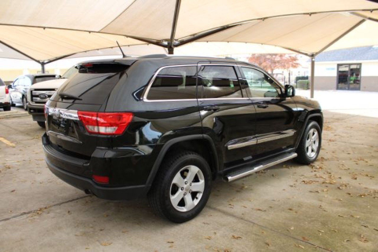 Used 2012 Jeep Grand Cherokee Laredo image 7