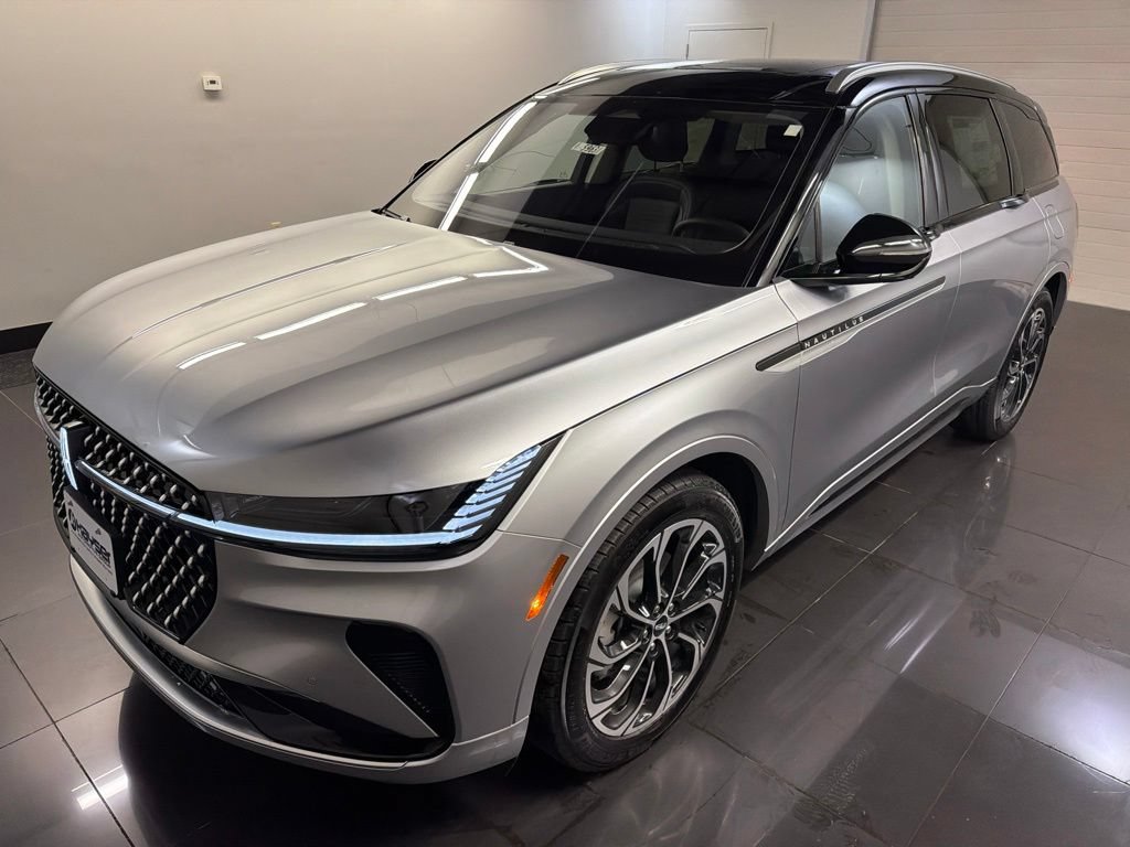 New 2026 Lincoln Nautilus Reserve AWD/4WD image 3