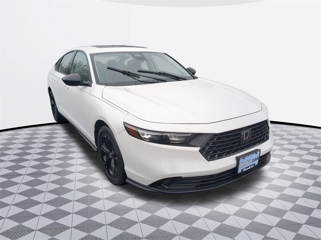 Used 2025 Honda Accord SE image 8
