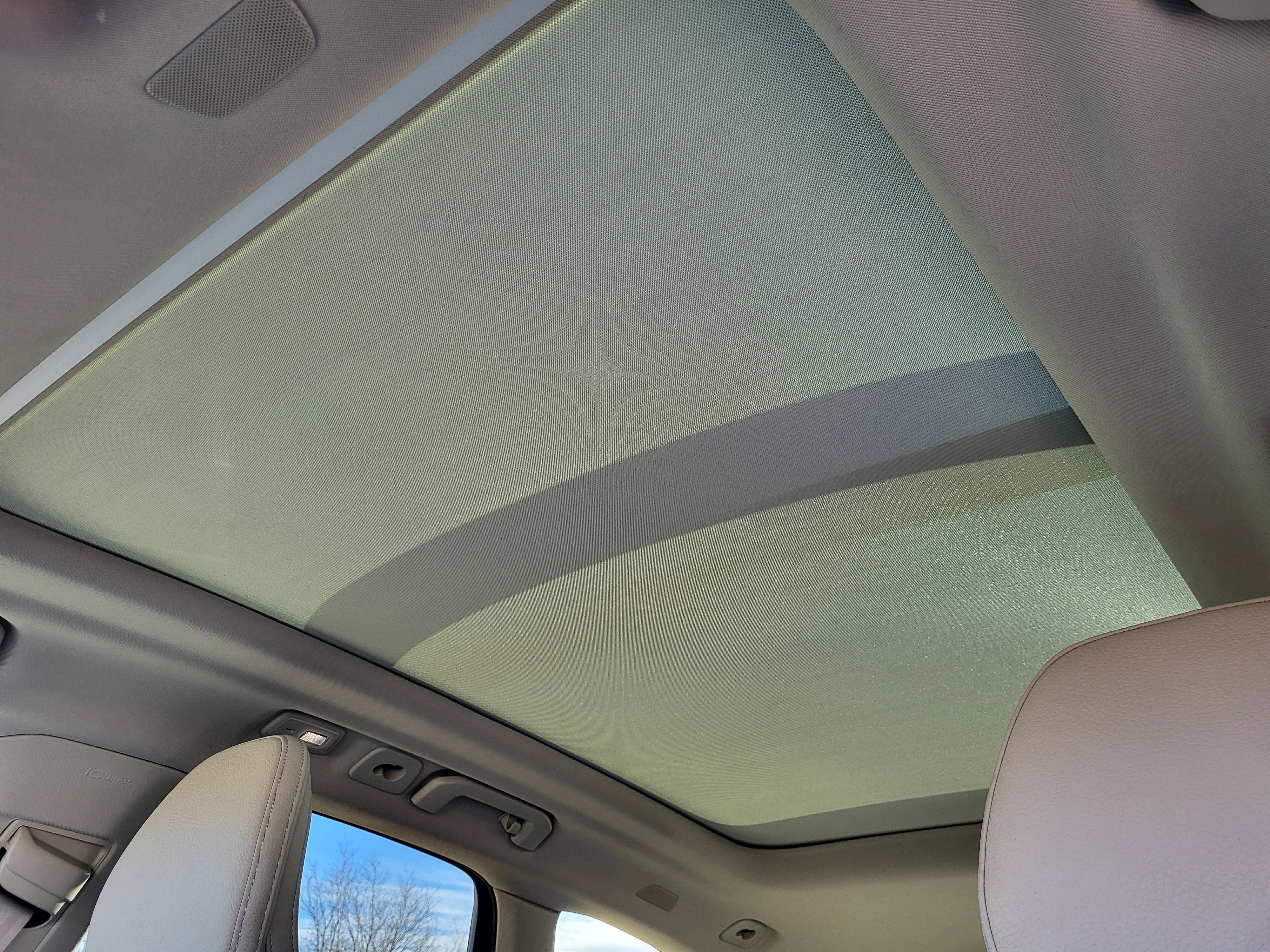 Certified 2024 Volvo XC60 T8 Plus w/ Protection Package Premier image 18