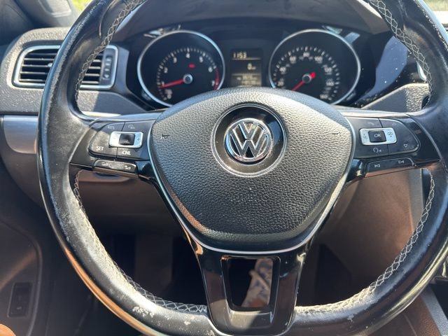 Used 2016 Volkswagen Jetta Sport FWD image 21