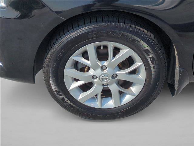 Used 2016 Nissan Versa SV w/ SV Appearance Package image 21