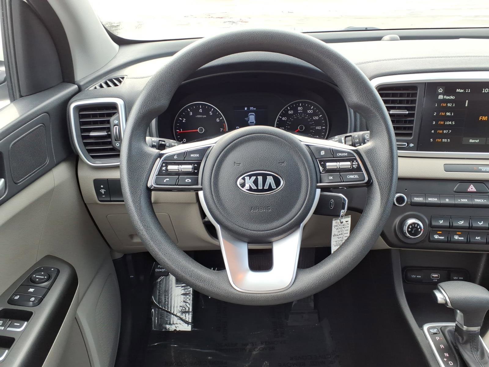 Used 2022 Kia Sportage LX image 17