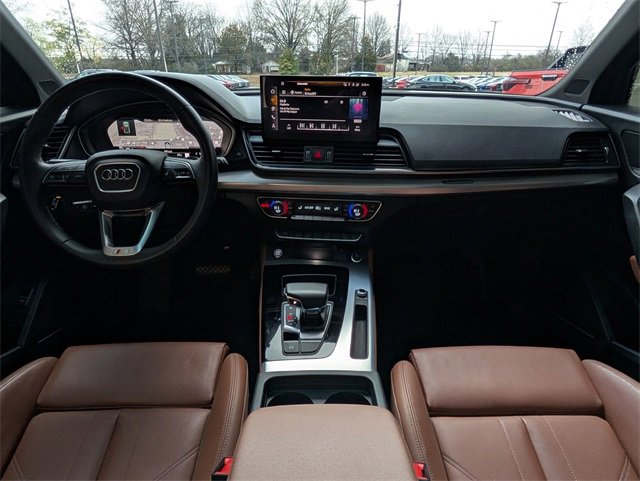 Used 2024 Audi Q5 2.0T Premium Plus w/ Premium Plus Package image 16