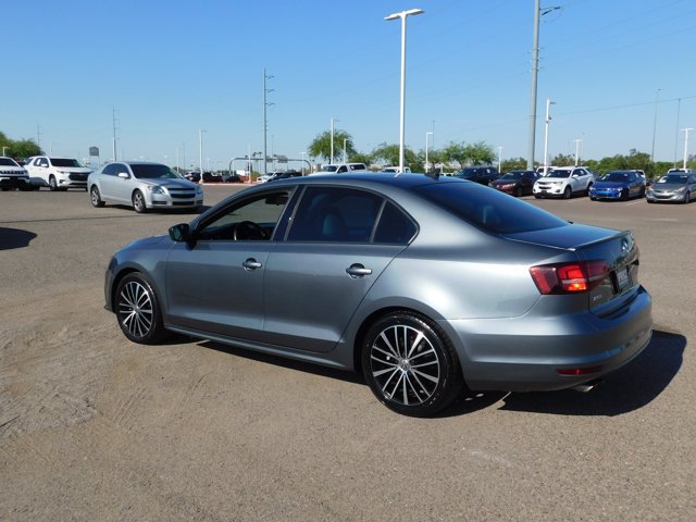 Used 2017 Volkswagen Jetta Sport FWD image 14