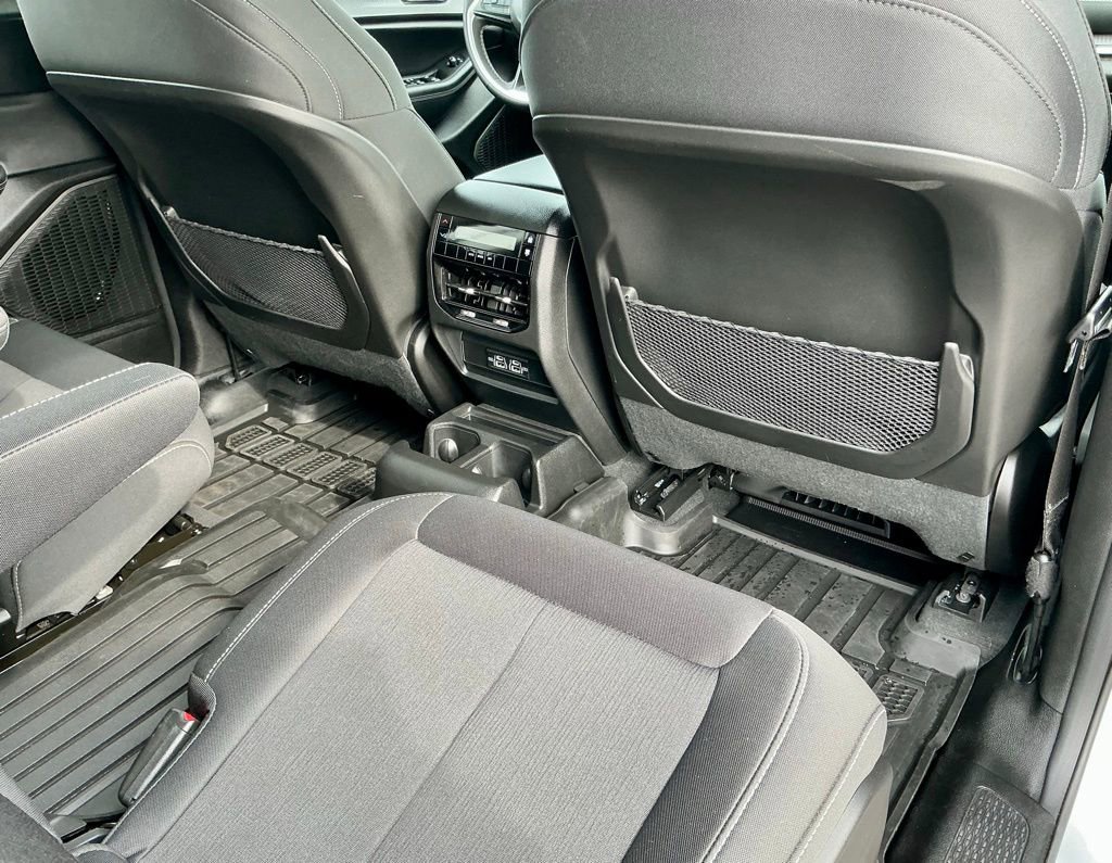 Used 2025 Jeep Grand Cherokee L Laredo RWD image 27