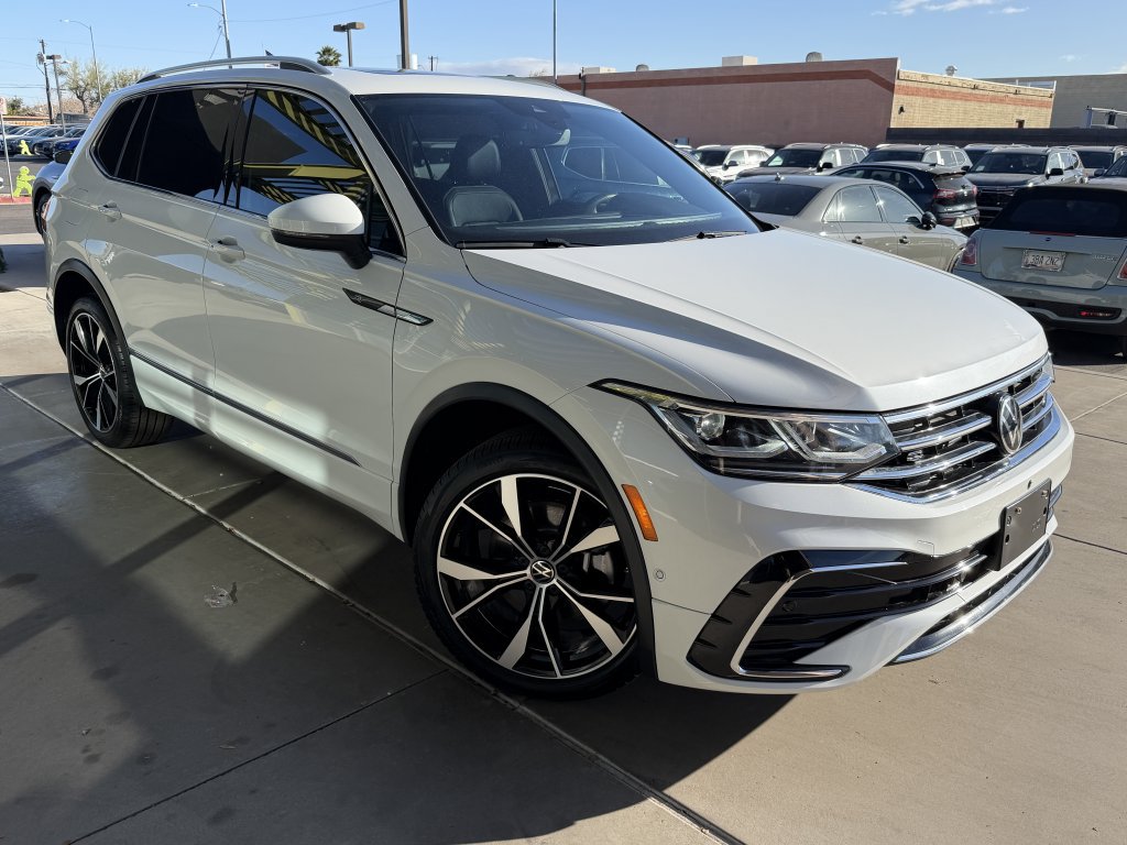 Used 2024 Volkswagen Tiguan SEL R-Line AWD/4WD image 6