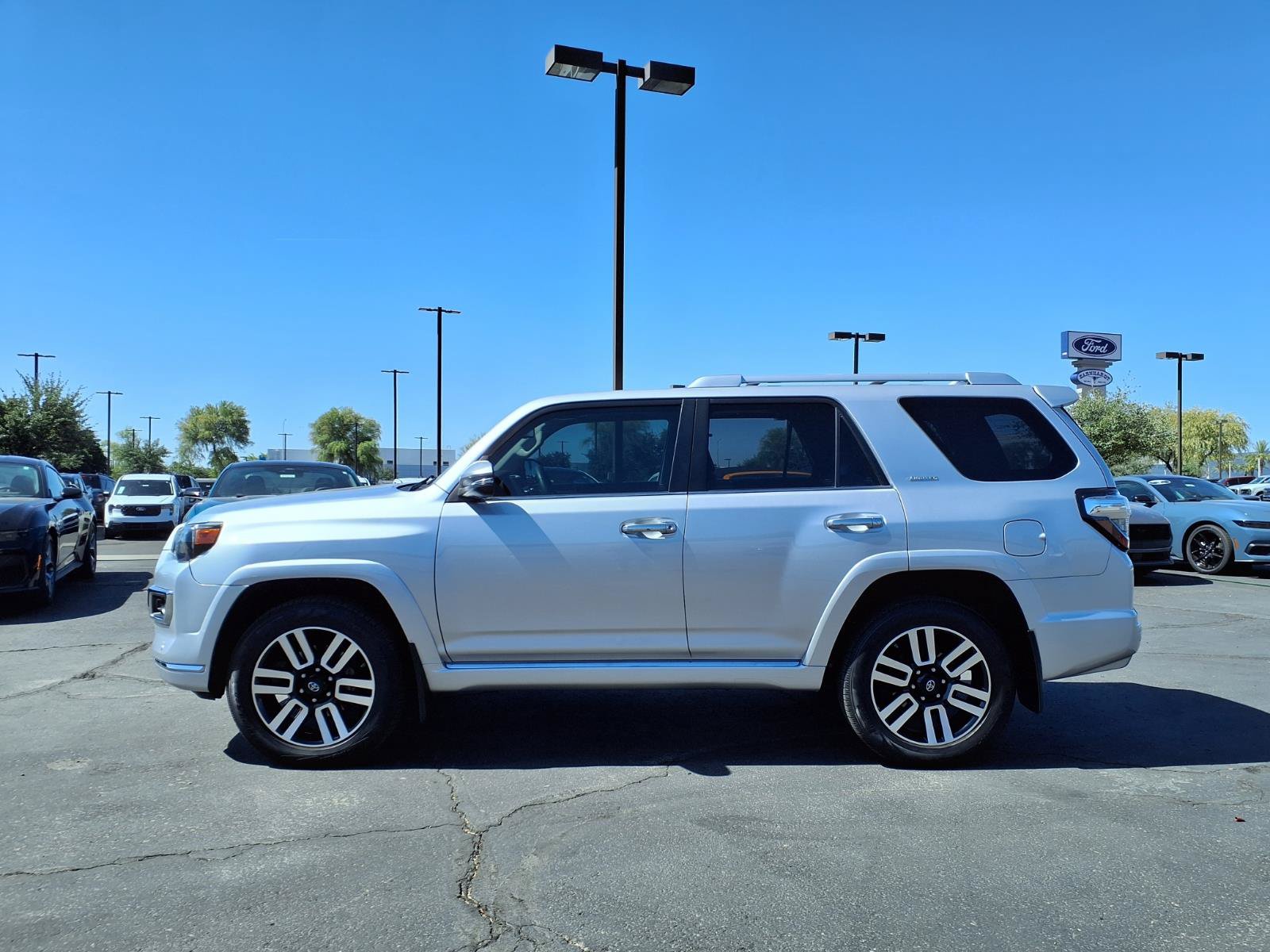 Used 2019 Toyota 4Runner Limited AWD/4WD image 3