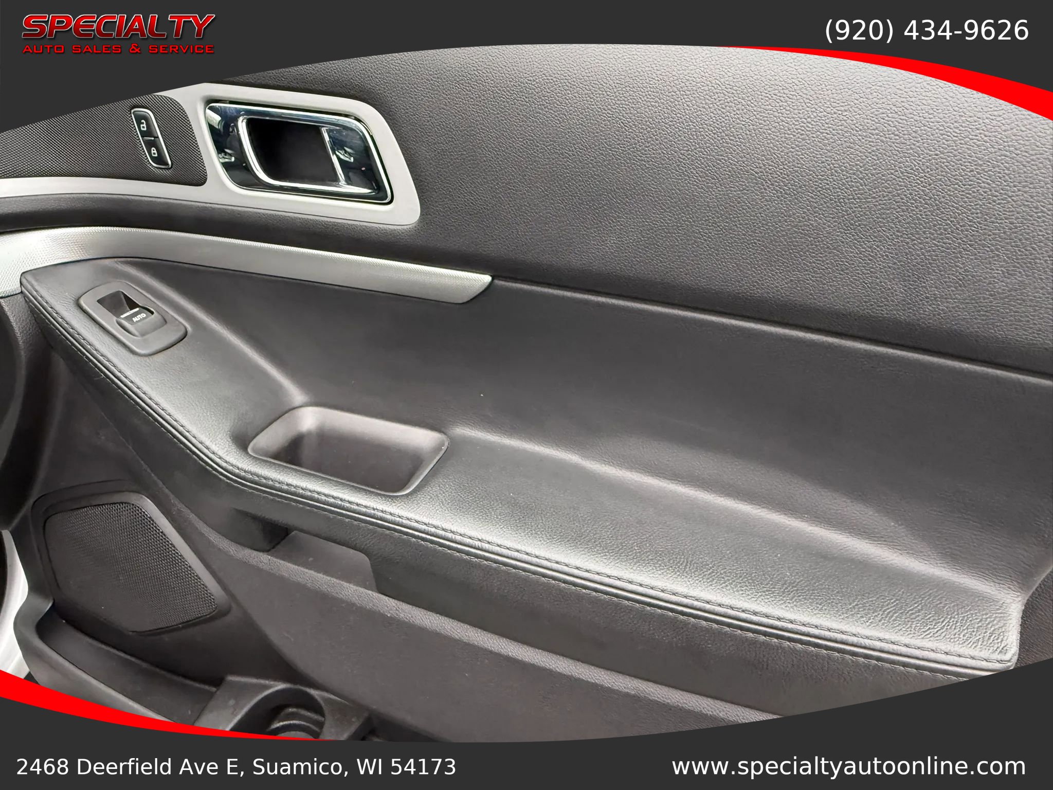 Used 2015 Ford Explorer XLT image 32