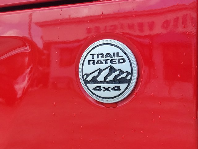 Used 2022 Jeep Wrangler Unlimited Sahara AWD/4WD image 7