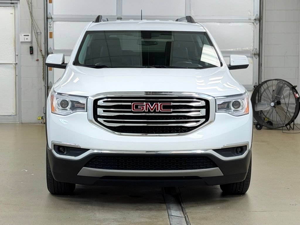 Used 2019 GMC Acadia SLT FWD image 2
