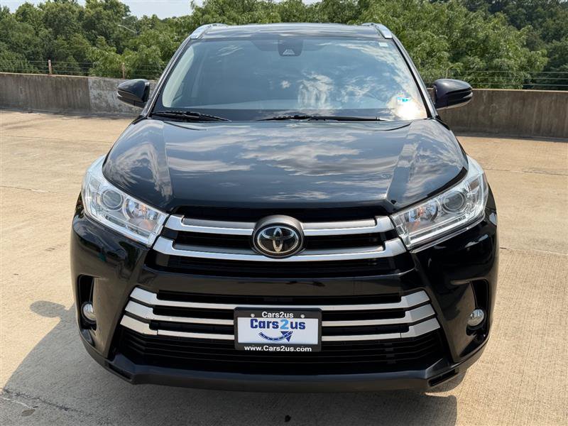 Used 2019 Toyota Highlander XLE AWD/4WD image 11