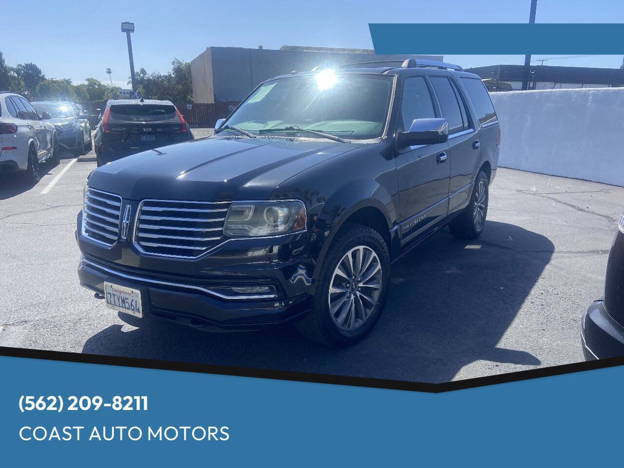 Used 2017 Lincoln Navigator Select AWD/4WD image 1
