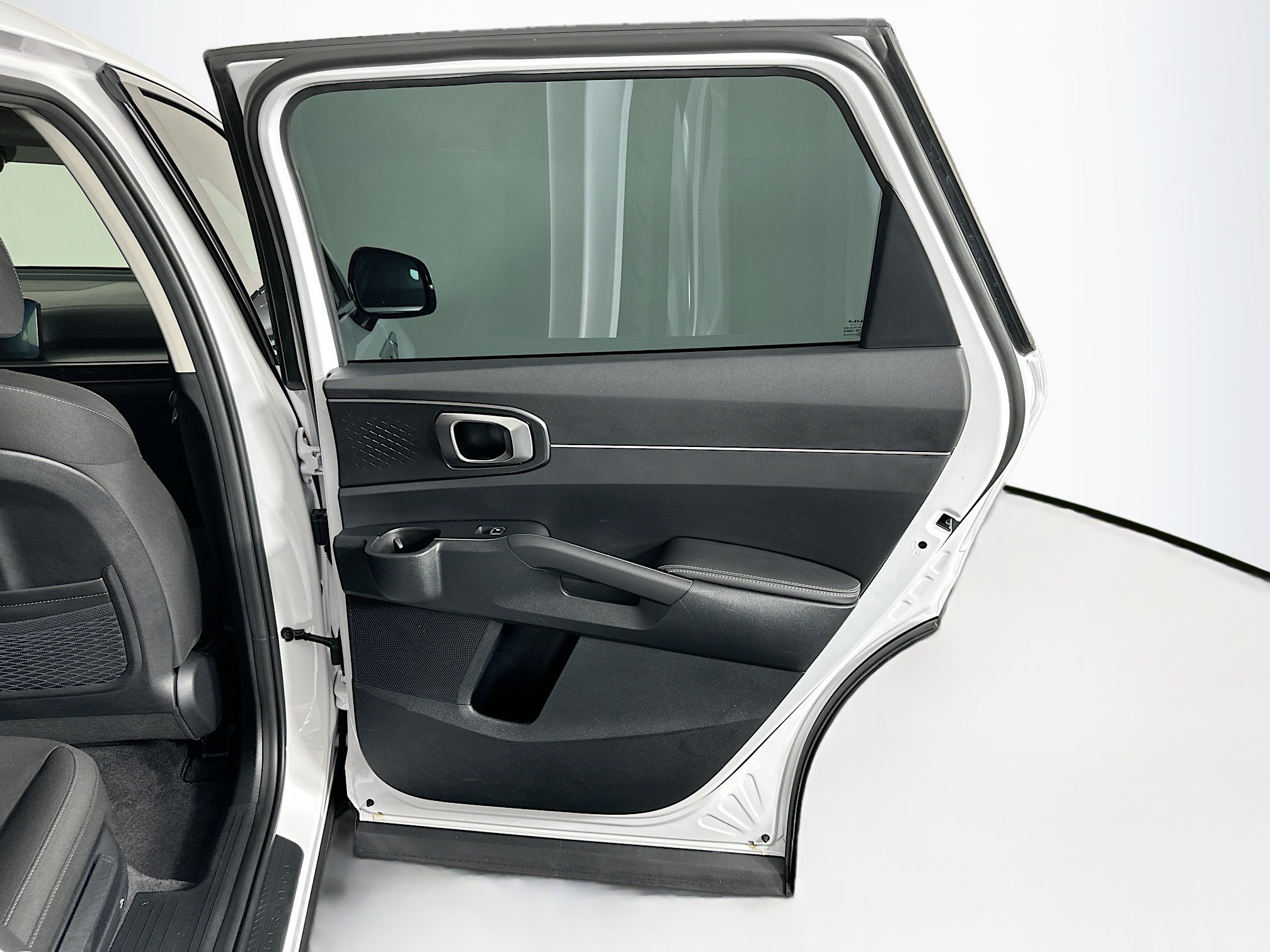 Used 2025 Kia Sorento LX FWD image 31