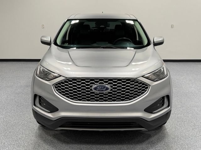 Used 2024 Ford Edge SEL AWD/4WD image 3