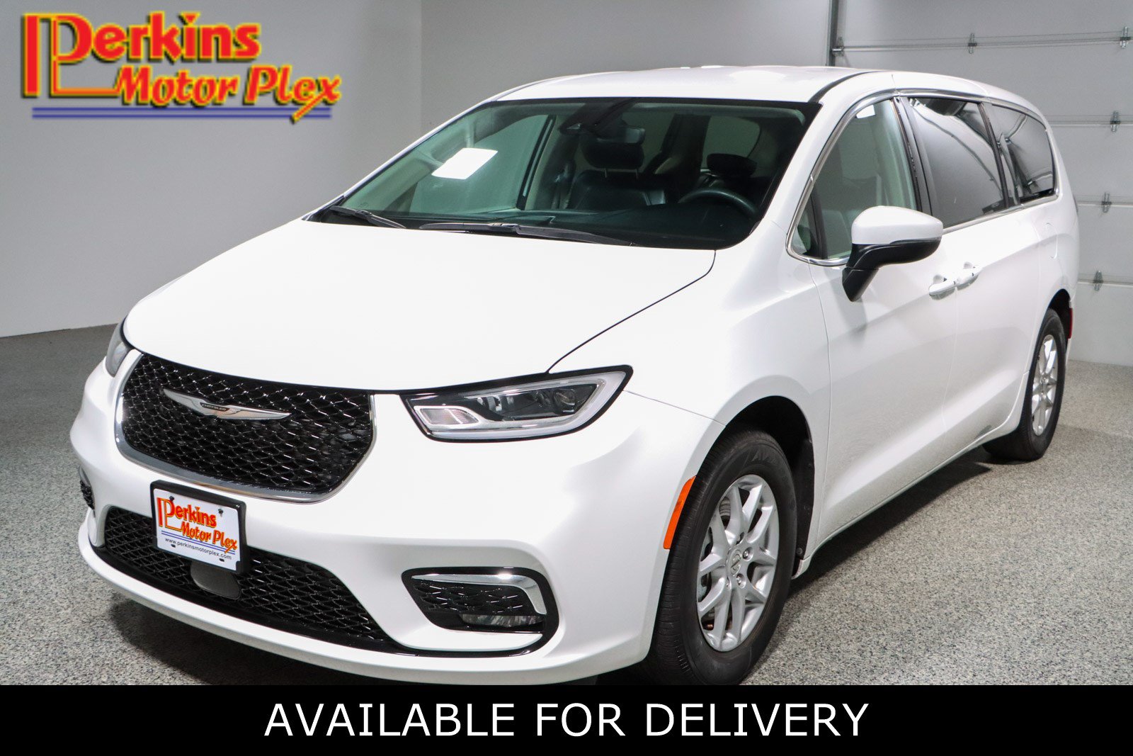Used 2023 Chrysler Pacifica Touring-L