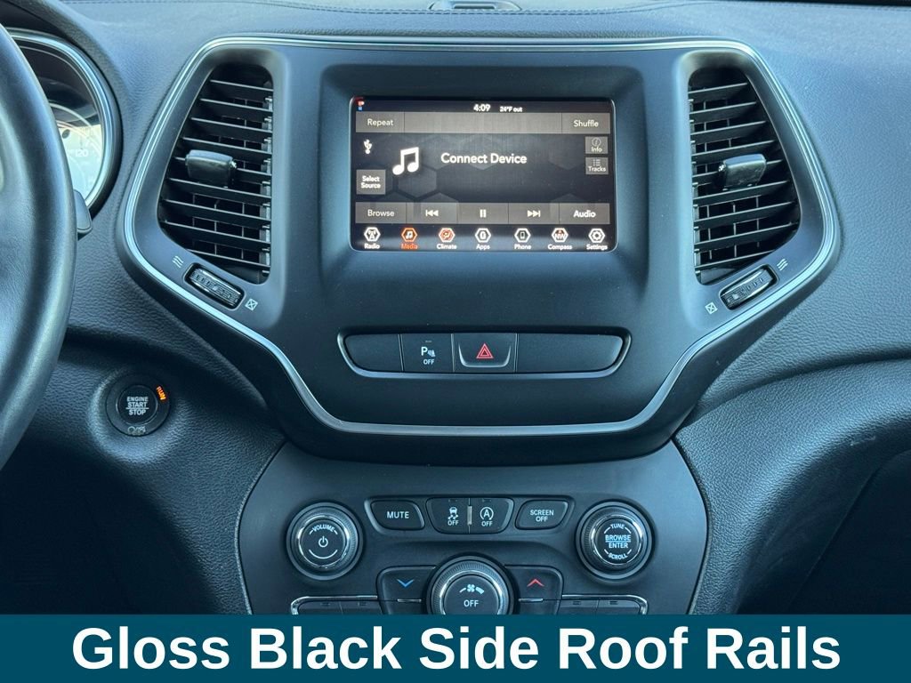 Used 2019 Jeep Cherokee Altitude image 16