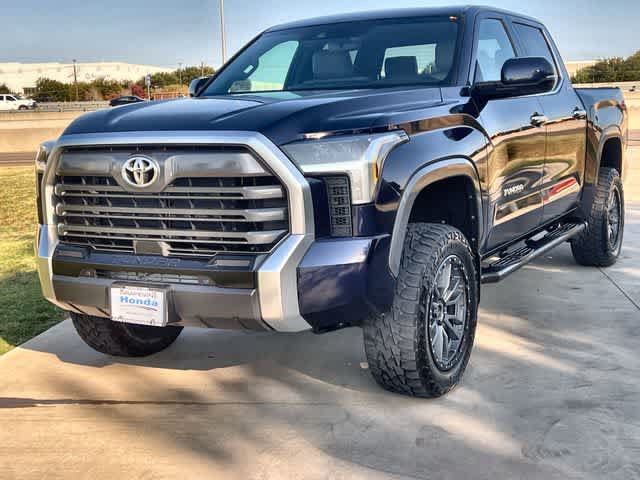 Used 2025 Toyota Tundra Limited w/ Power Package AWD/4WD image 2