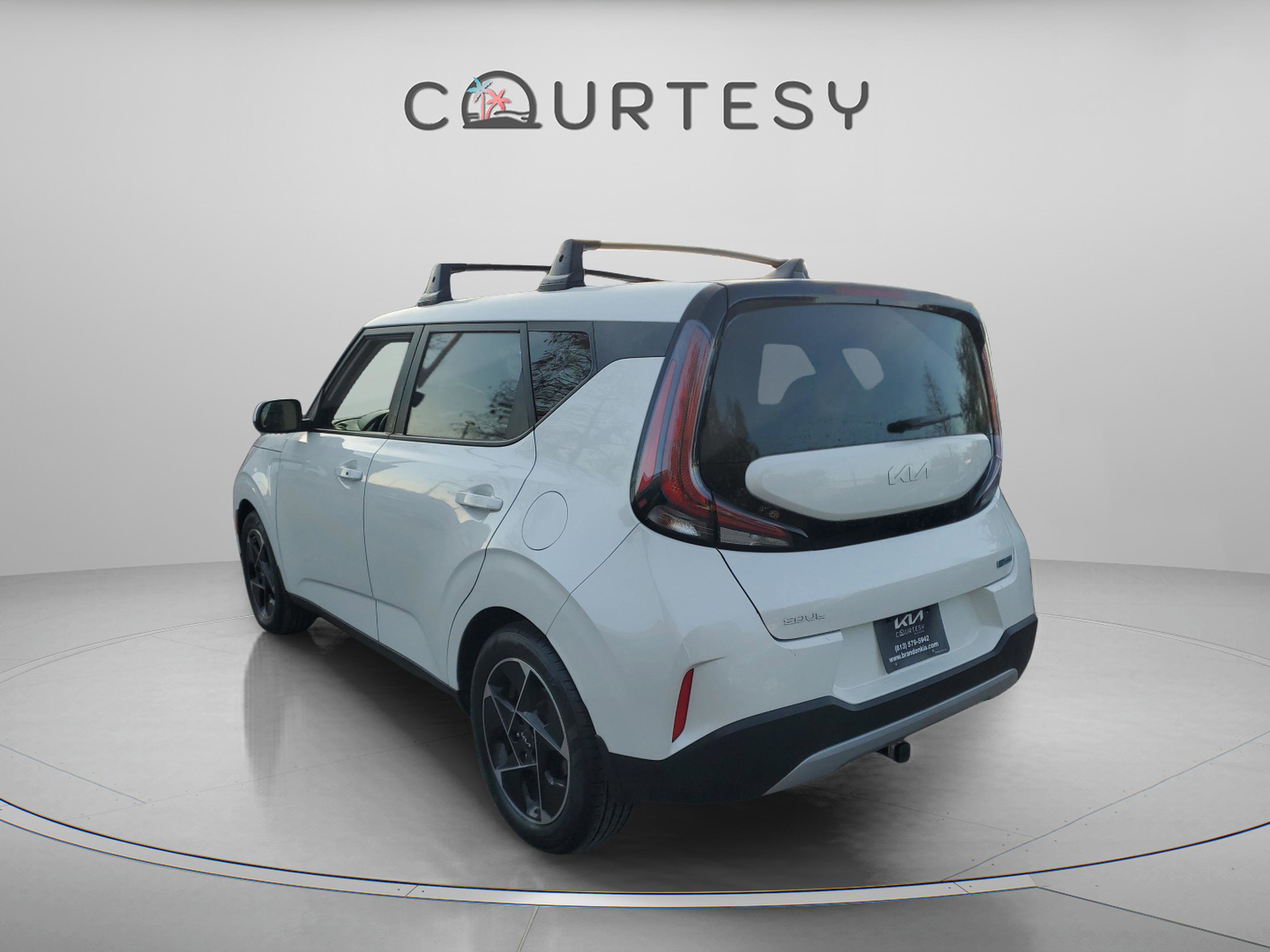 Certified 2023 Kia Soul EX image 3