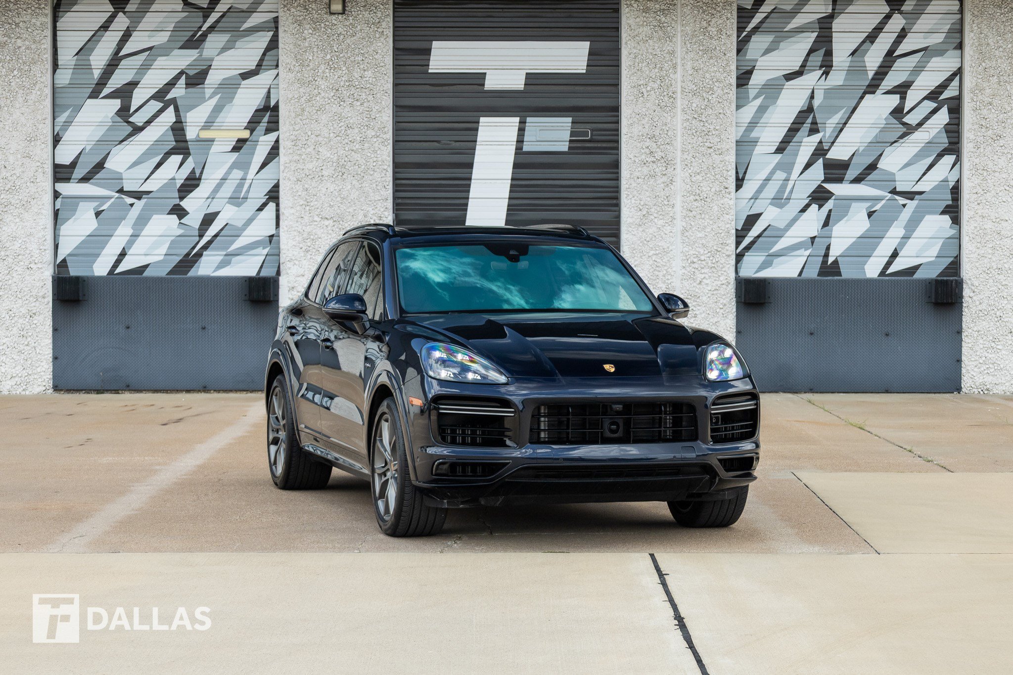 Used 2023 Porsche Cayenne Turbo S AWD/4WD video 1