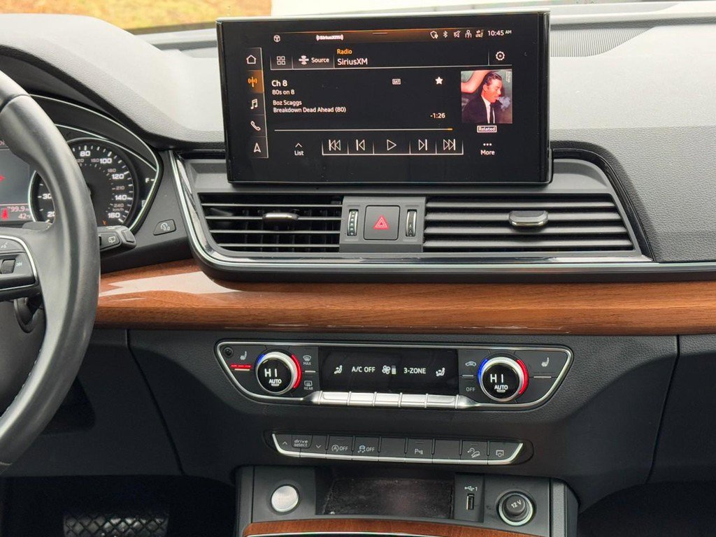 Used 2023 Audi Q5 2.0T Premium w/ Convenience Package image 12