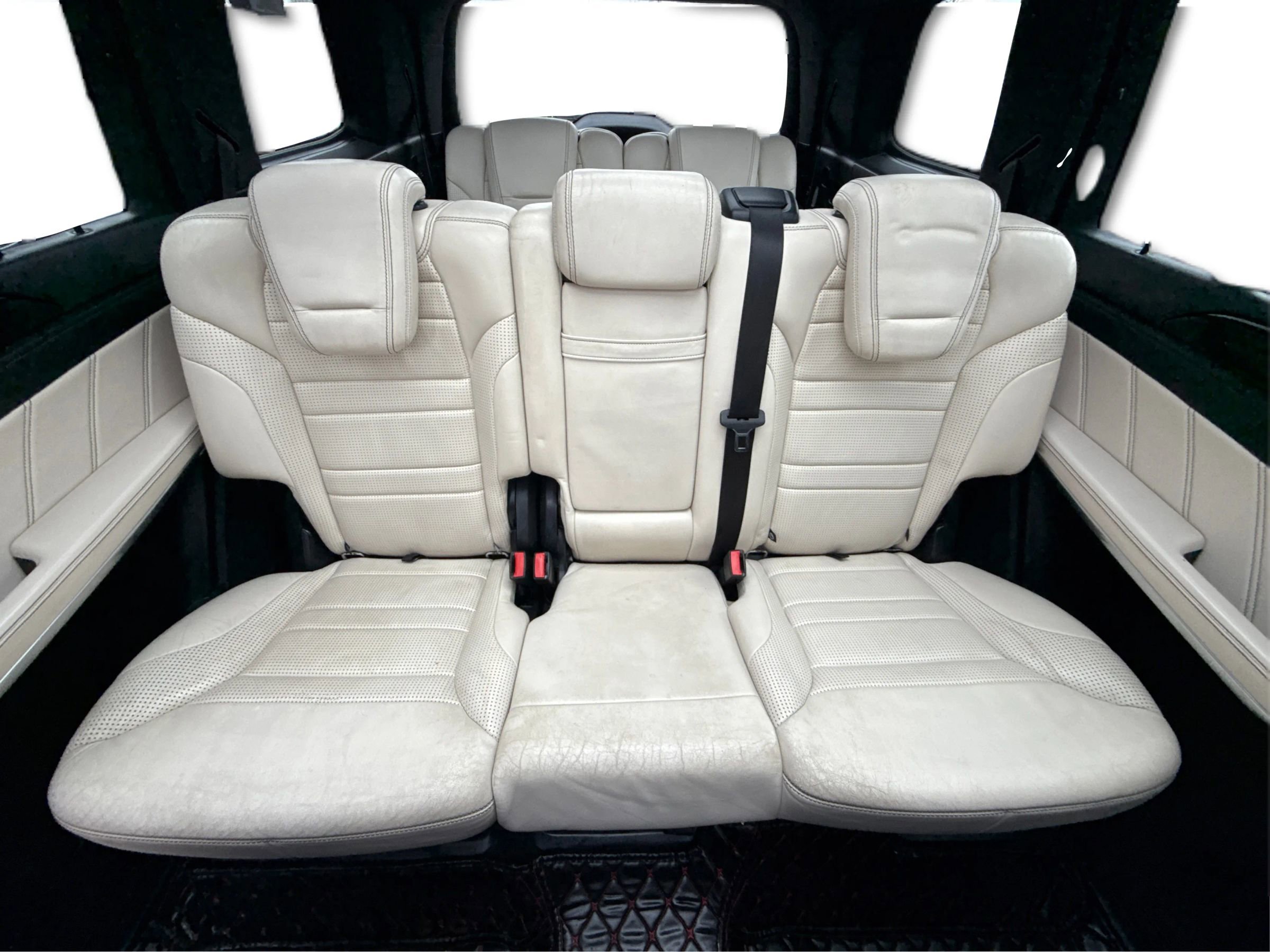 Used 2014 Mercedes-Benz GL 63 AMG 4MATIC image 28