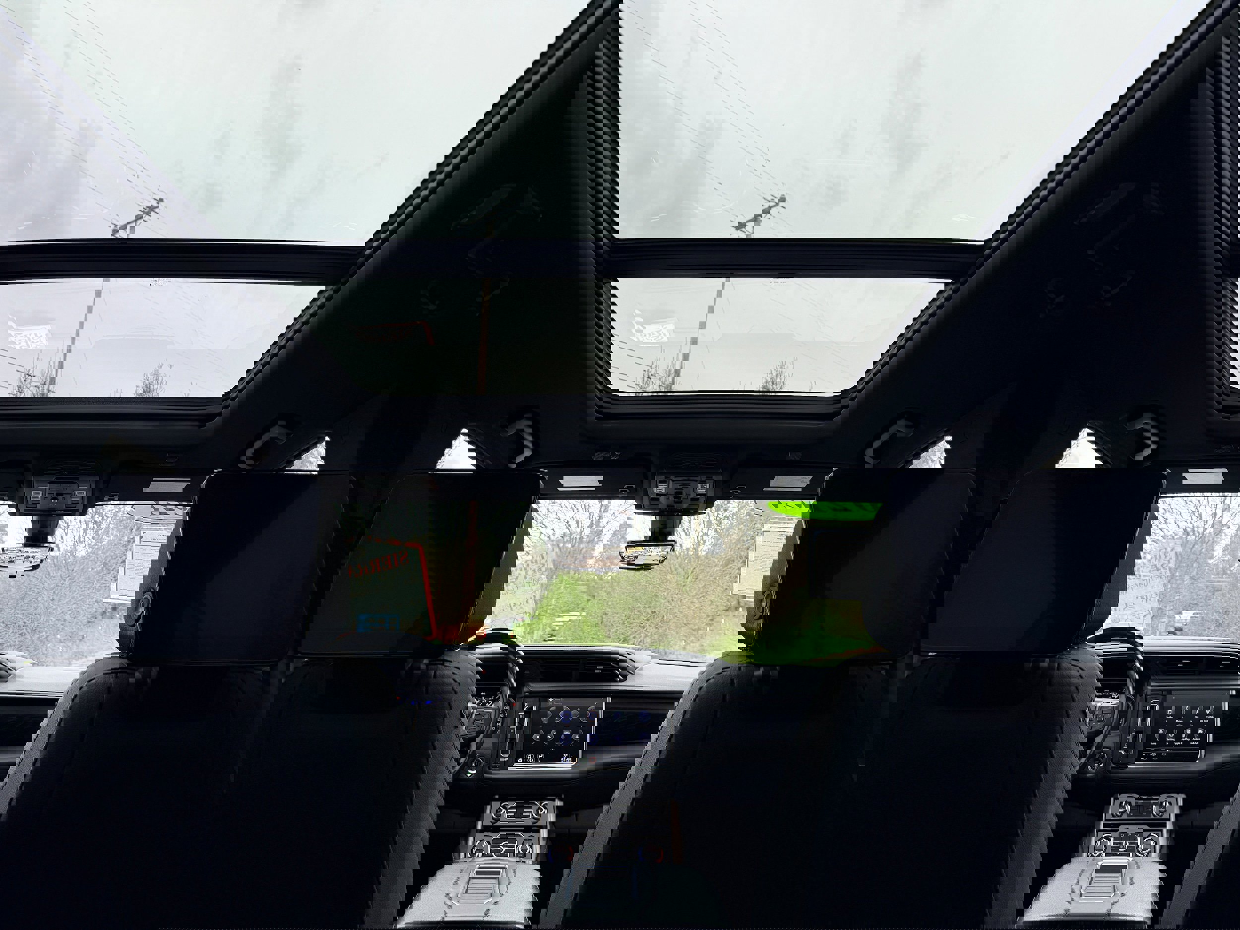 Used 2021 GMC Yukon XL Denali w/ Denali Premium Package image 21