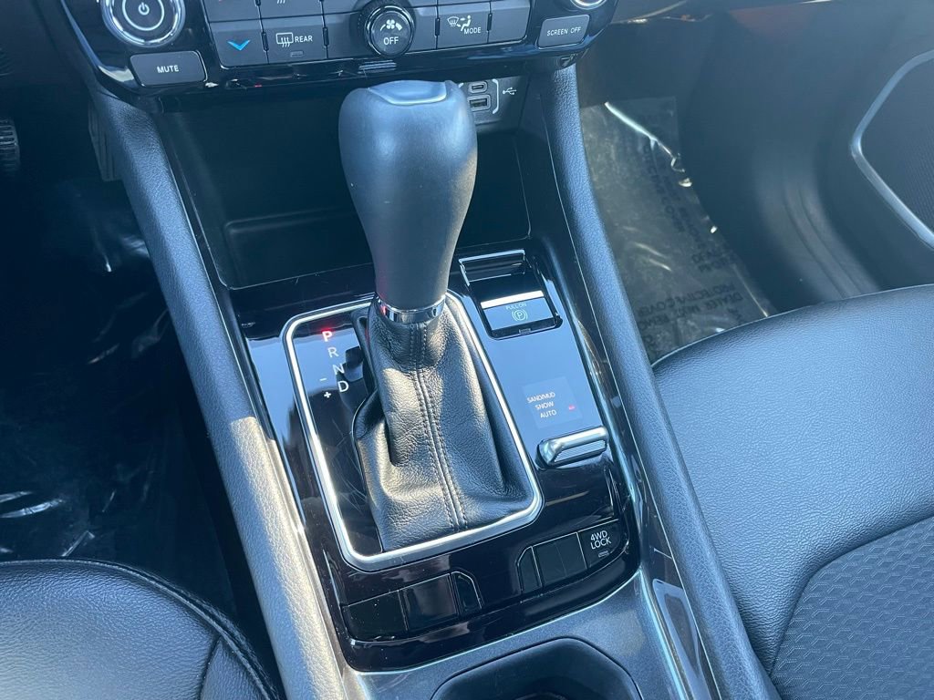 Used 2024 Jeep Compass Latitude image 14