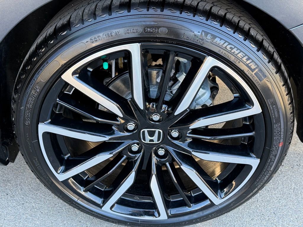 Certified 2025 Honda Accord Touring image 12