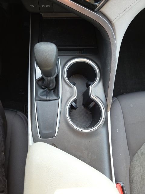 Used 2021 Toyota Camry LE image 18