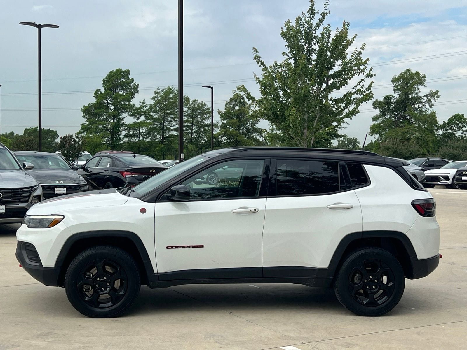 Used 2023 Jeep Compass Trailhawk w/ Trailhawk Elite Group AWD/4WD image 6
