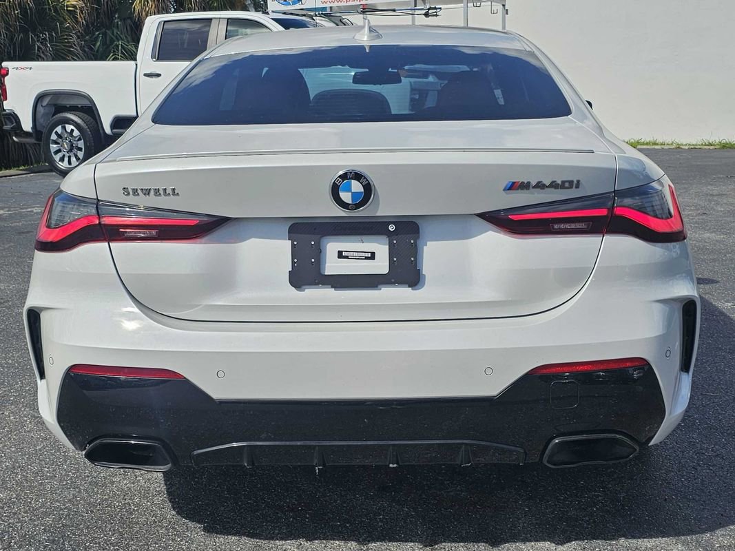 Used 2023 BMW M440i Coupe w/ Premium Package image 16