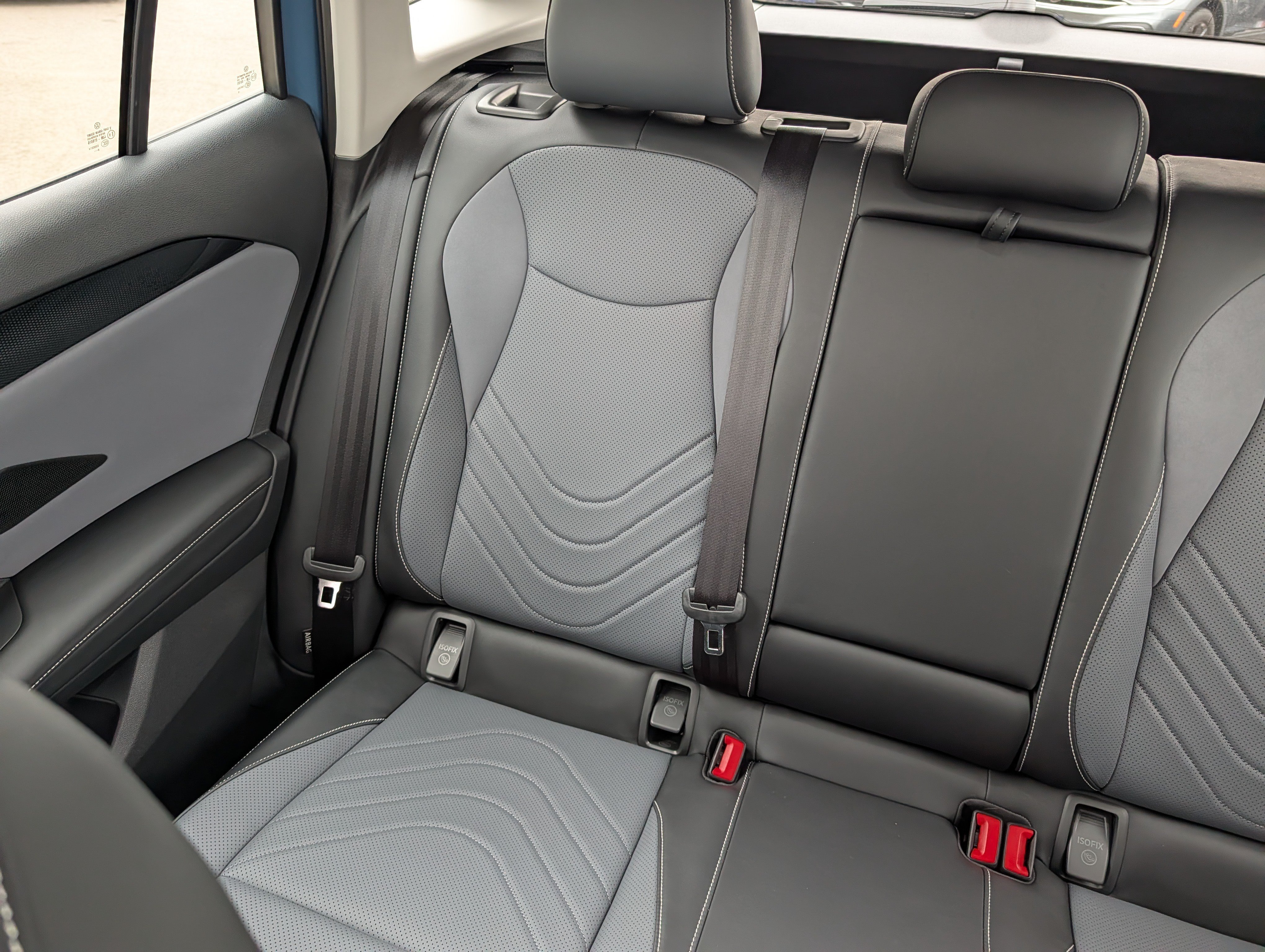 Certified 2026 Volkswagen Tiguan SE AWD/4WD image 12