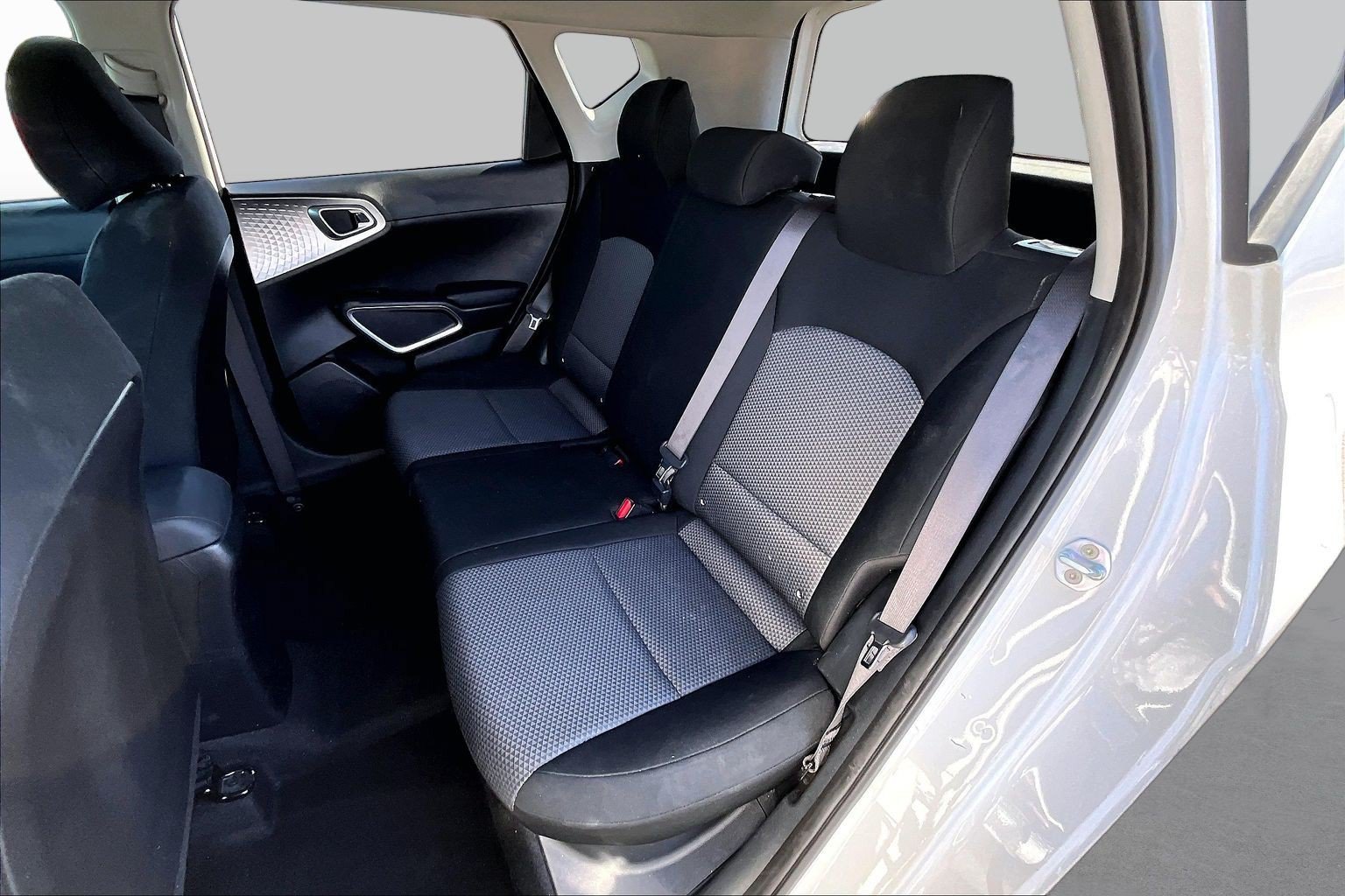 Used 2023 Kia Soul LX FWD image 26