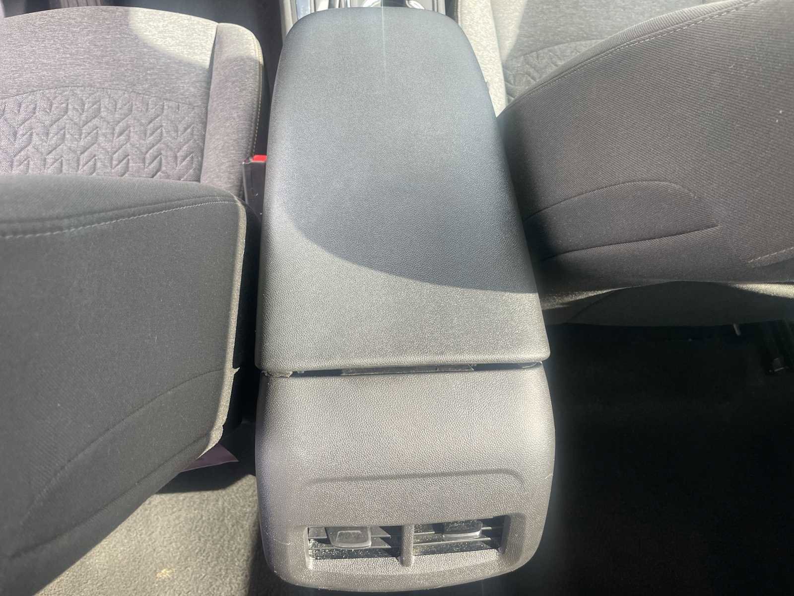 Used 2023 Chevrolet Equinox LT w/ LPO, Floor Liner Package image 21